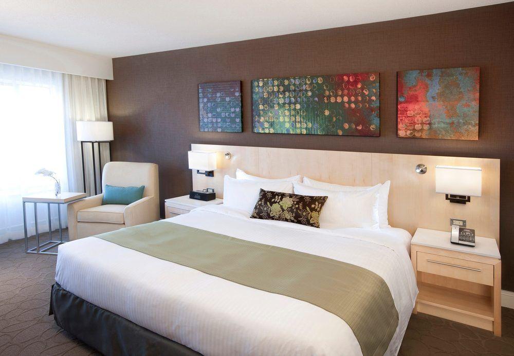 Resort Delta By Marriott Ocean Pointe