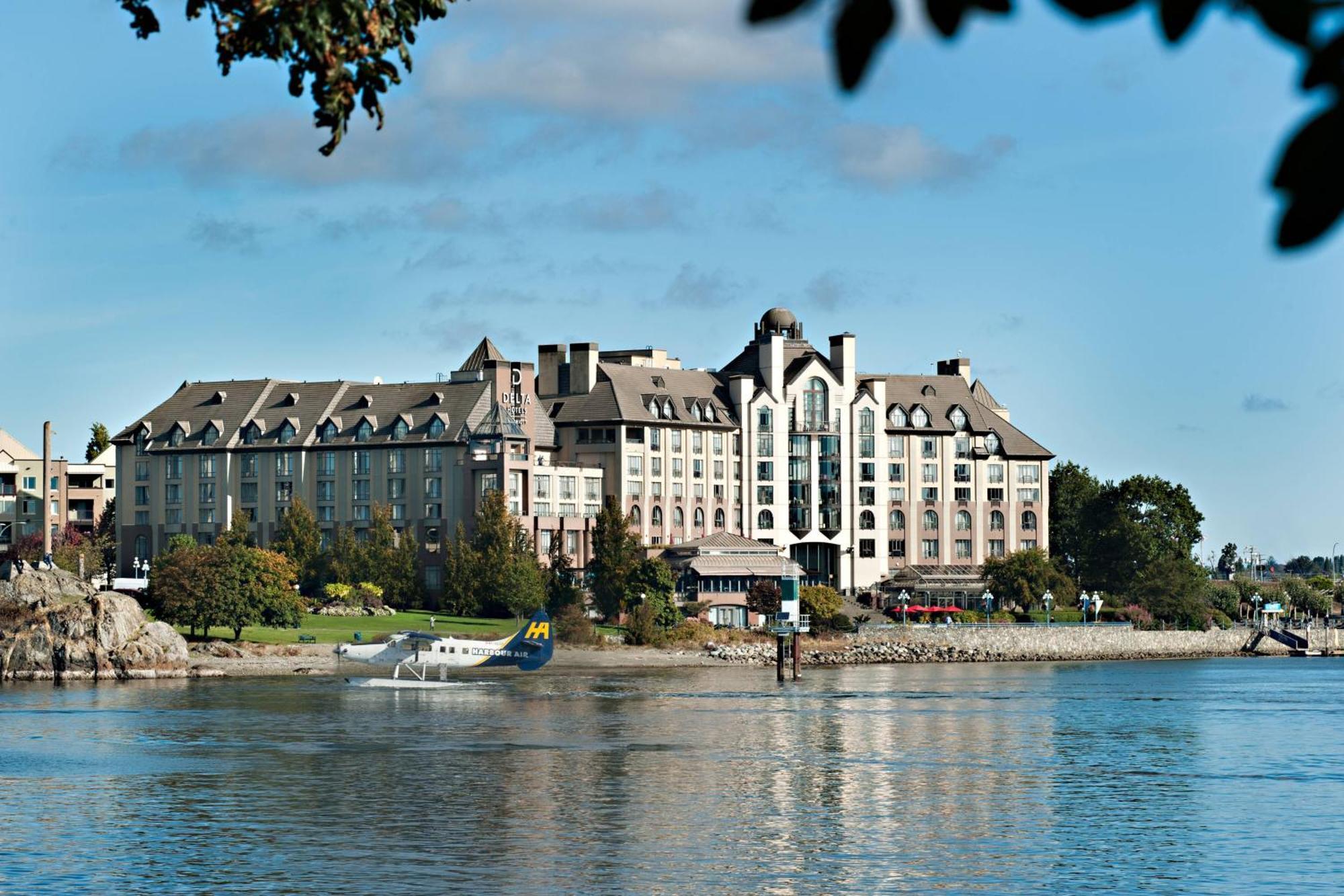 Delta By Marriott Ocean Pointe Resor 4*