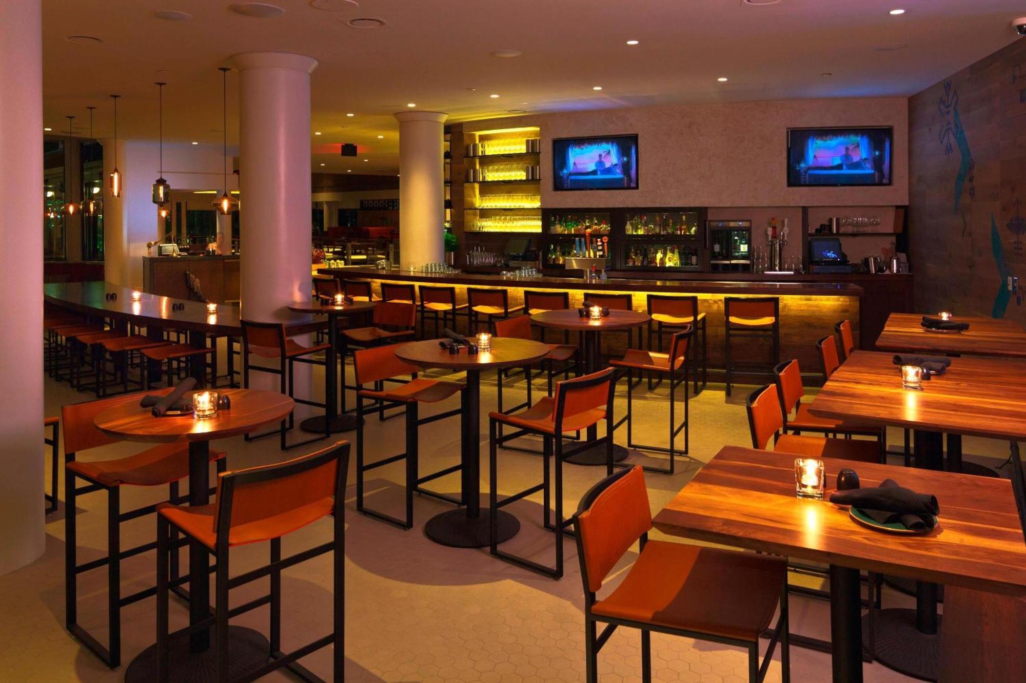 Resor Delta By Marriott Ocean Pointe